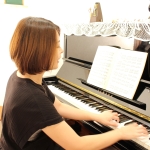 音楽好きの大人の方〜未経験のシニアの方のためのピアノ教室